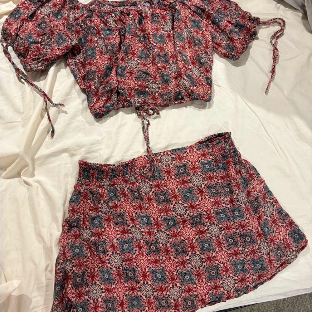 🔥1day🔥Free People NWOT,Red Pattern Mini Boho Skirt matching Shirt &Blue Accents